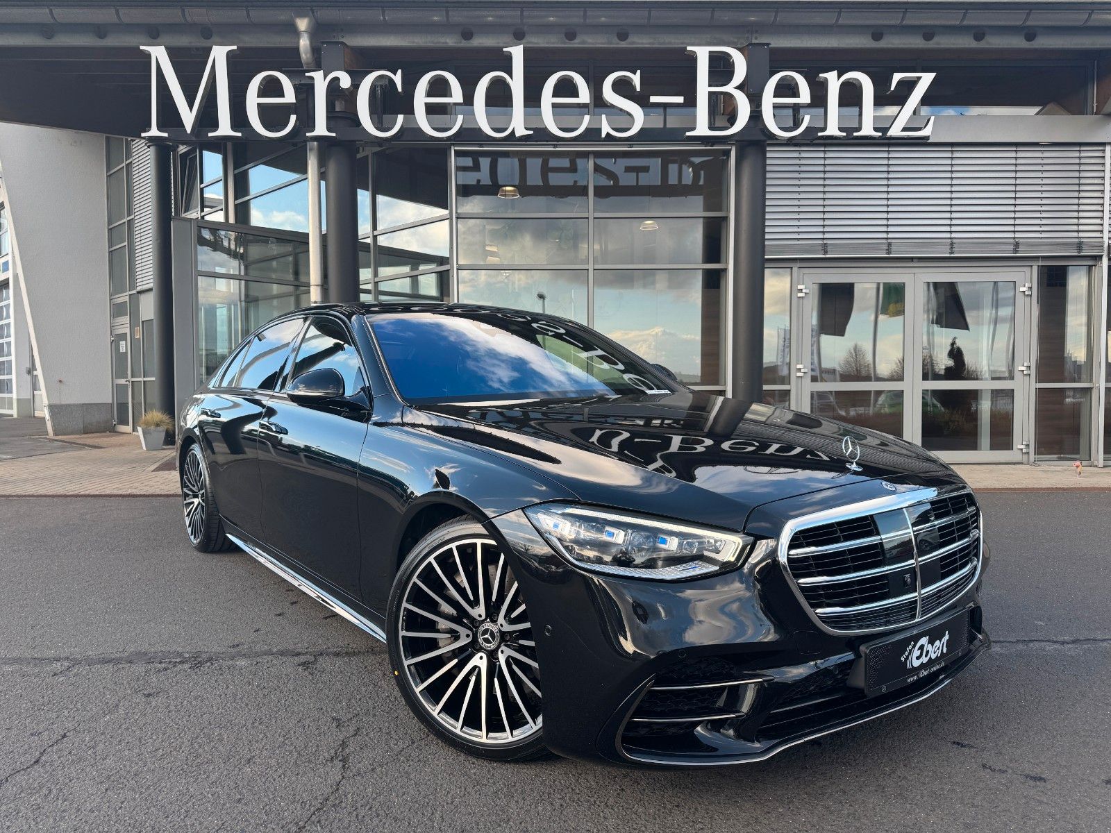 Fahrzeugabbildung Mercedes-Benz S 580 4M L VOLL+AMG+Chauffeur+STH+3D+Pano+