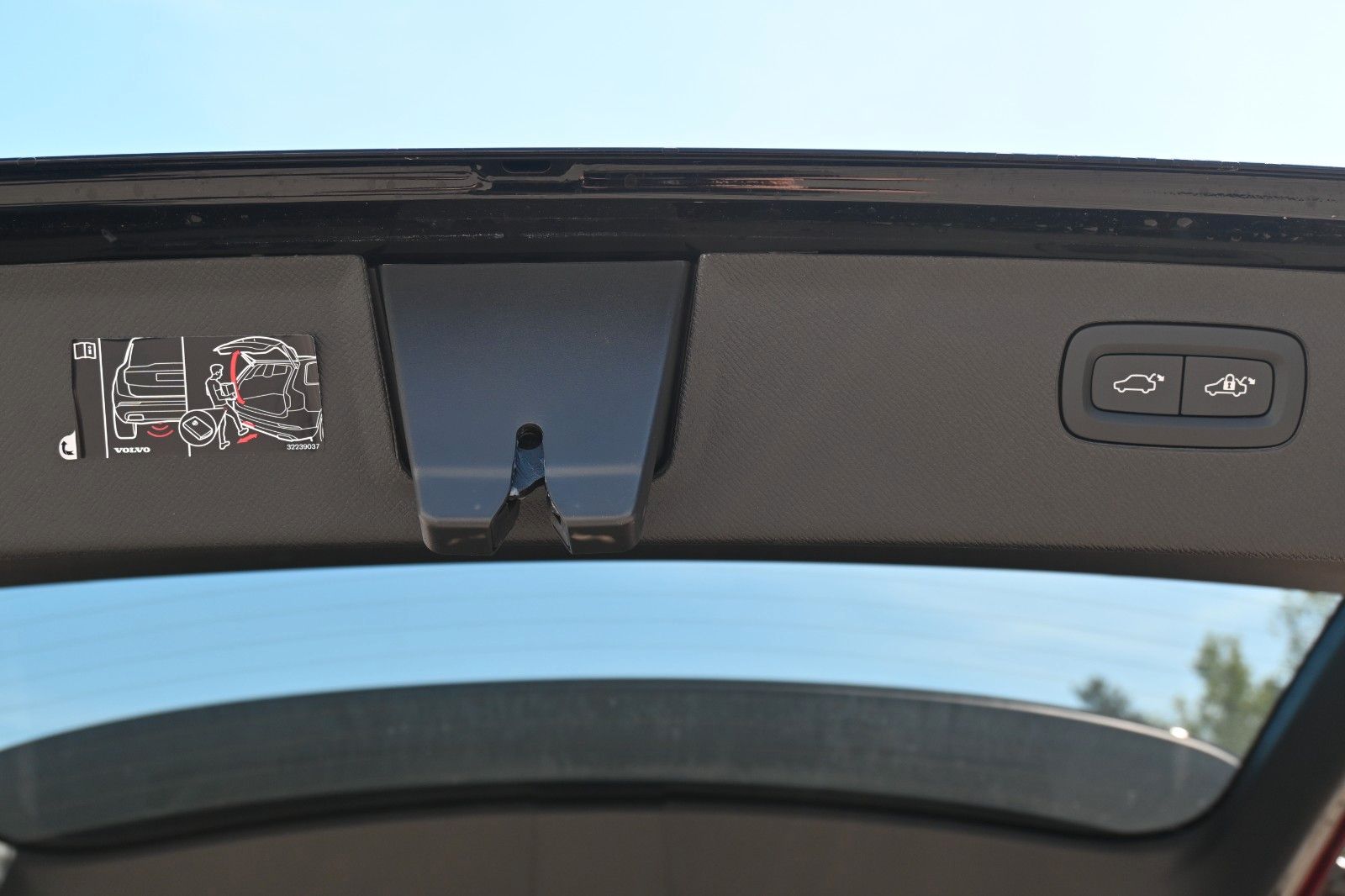 Fahrzeugabbildung Volvo XC90 T8 Recharge AWD Ultra Dark*LUFT*B&W*Massage
