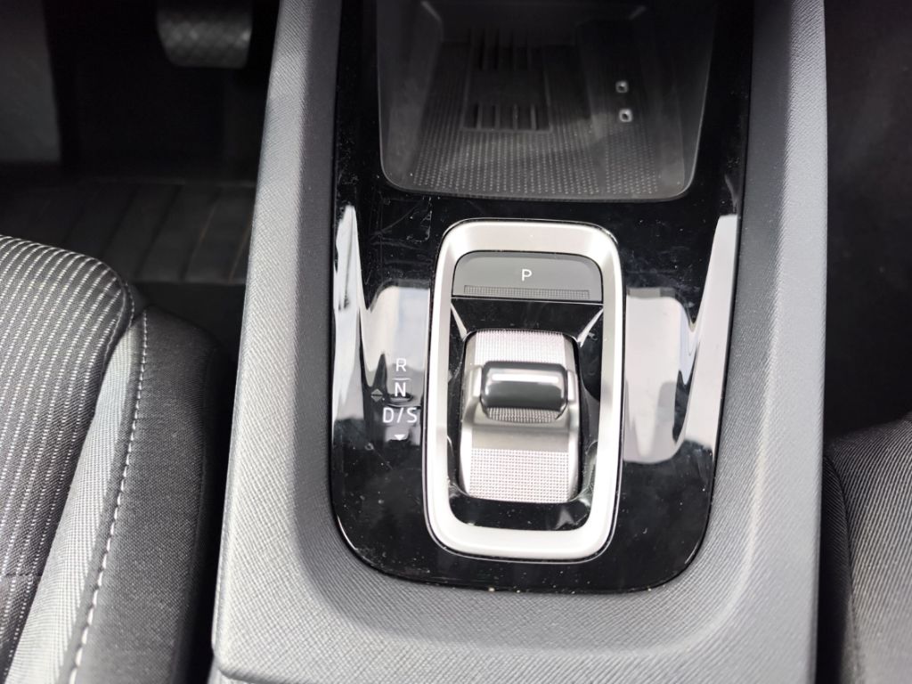 Skoda Octavia Combi TDI DSG Selection SHZ LHZ PDC RKam foto 16