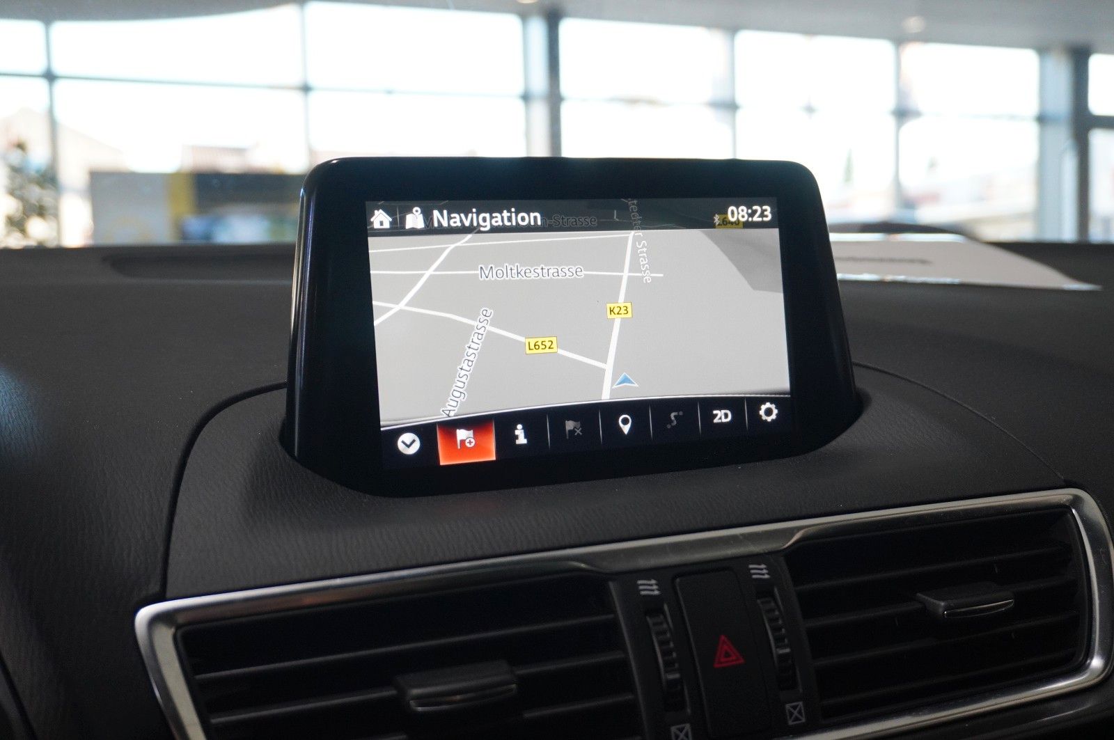 Fahrzeugabbildung Mazda 3 Lim. 2.0 OPTIMUM NAVI/LED/KAMERA/TEMP./HUD/AHK