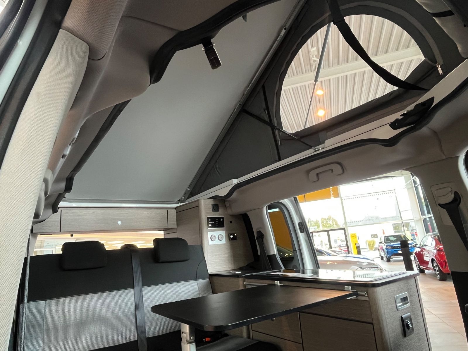 Fahrzeugabbildung Citroën Pössl Campster 177PS Automatik Heizung