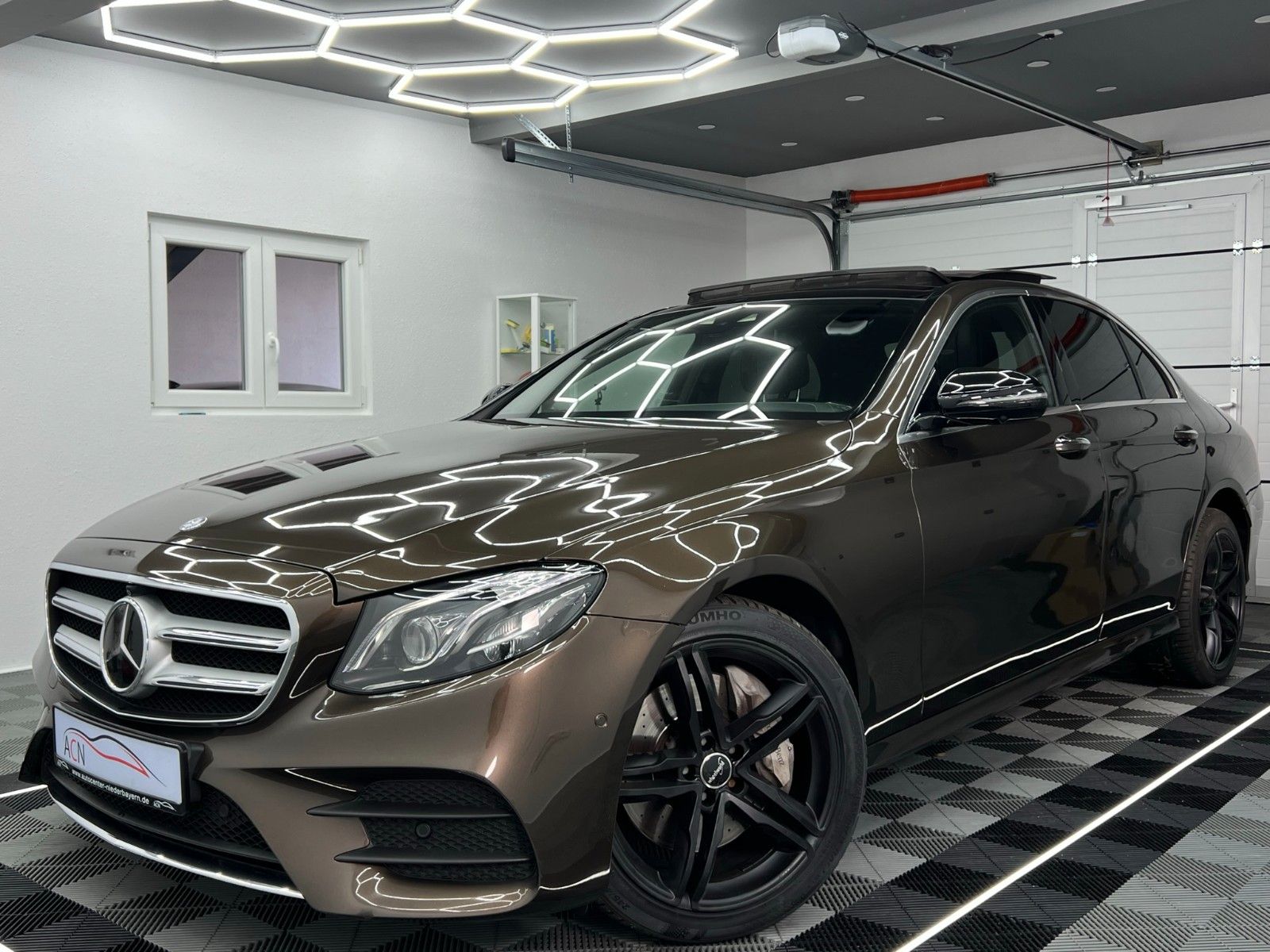 Fahrzeugabbildung Mercedes-Benz E 350 d AMG-LINE/MASSAGE/BURMESTER/DESIGNO/WIDE