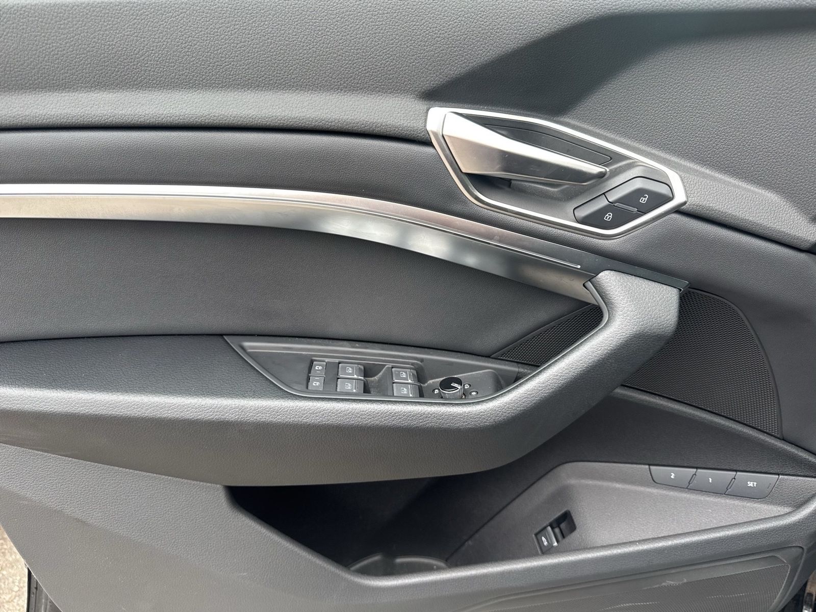 Audi Q8 e-tron - Bild 21