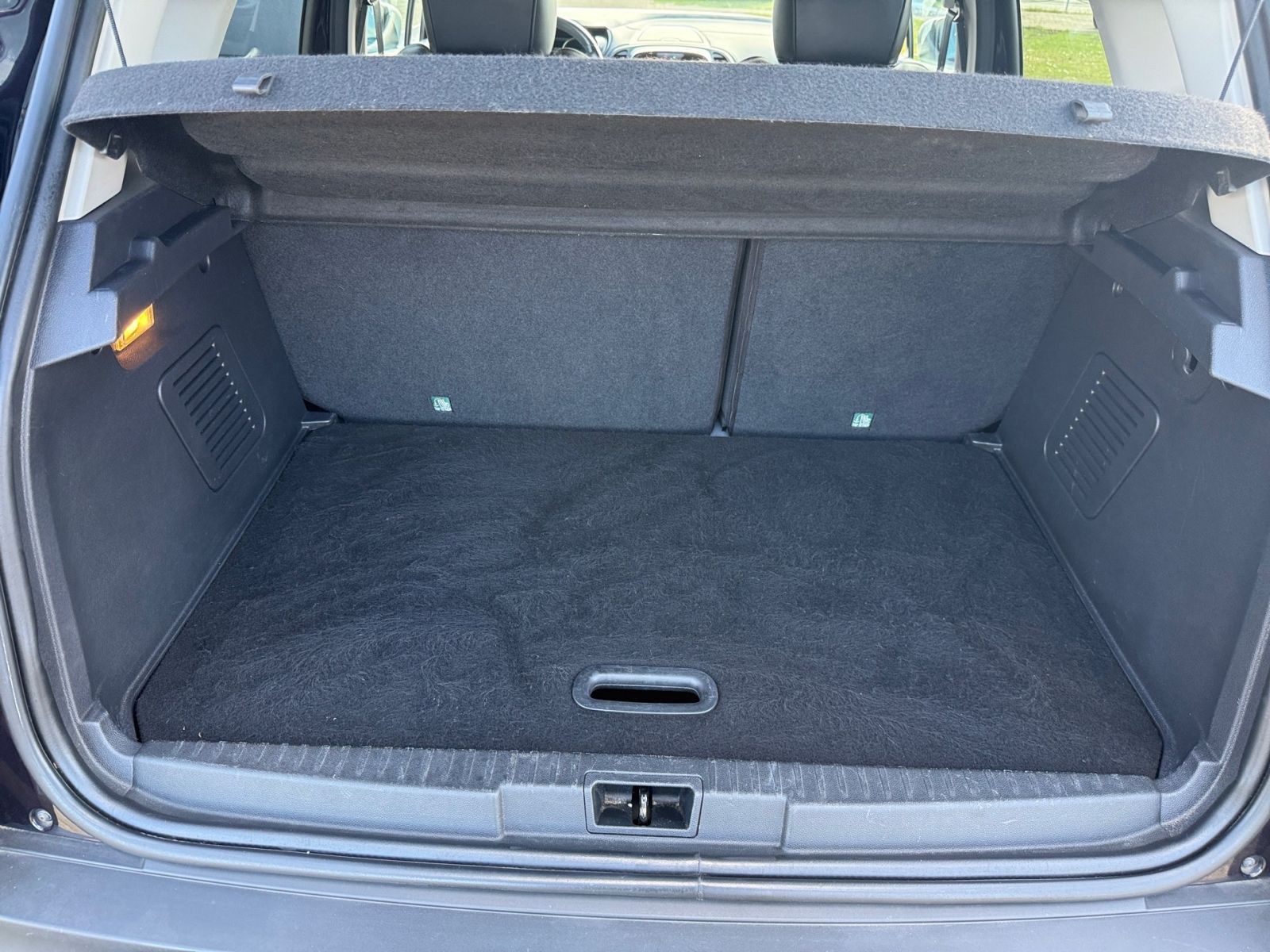 Fahrzeugabbildung Renault Captur 1.2 AT Initiale Paris ENERGY *GJR*BOSE*LE