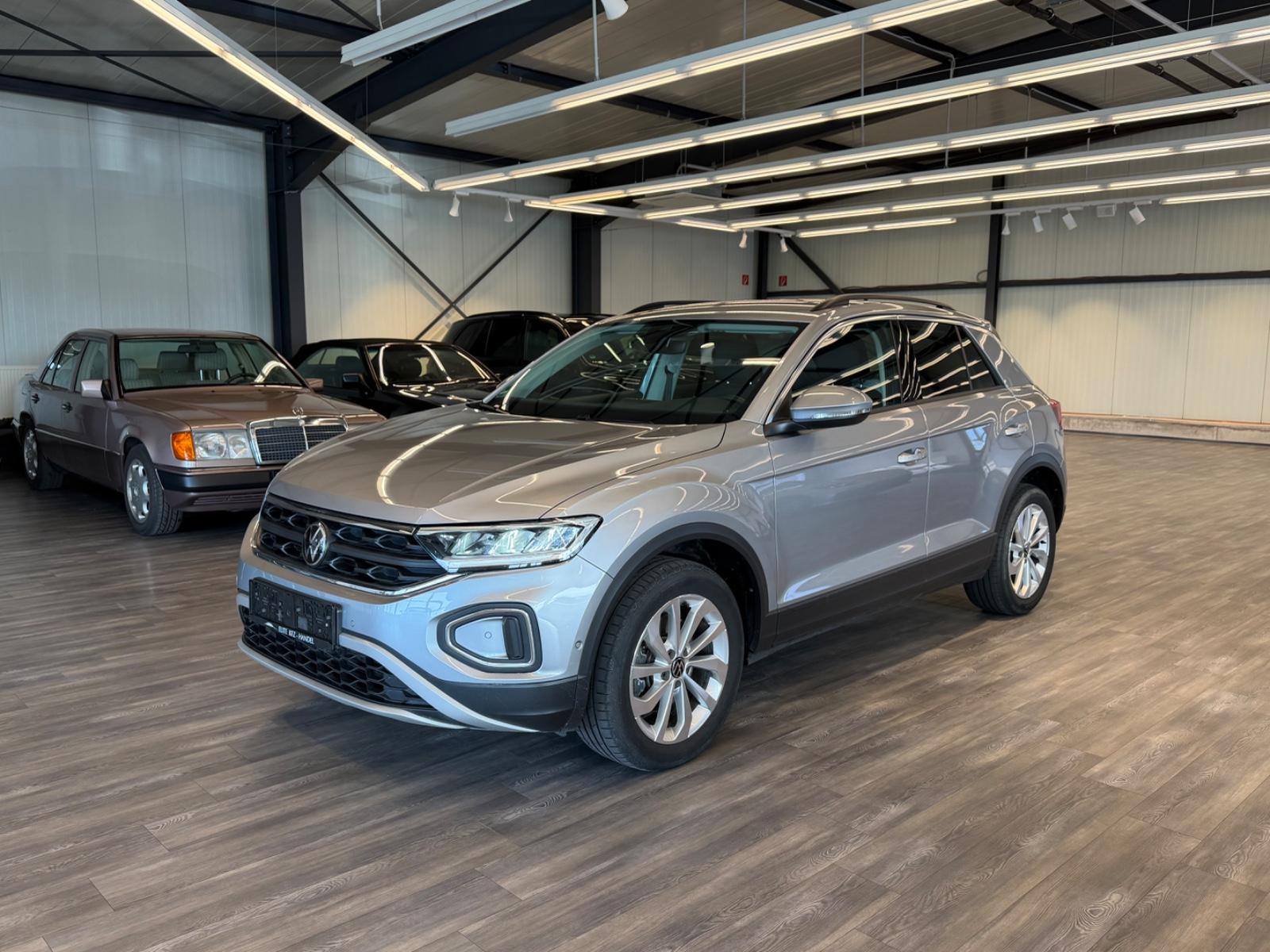 Volkswagen T-Roc Life ACC LED Virtual AHK Navi