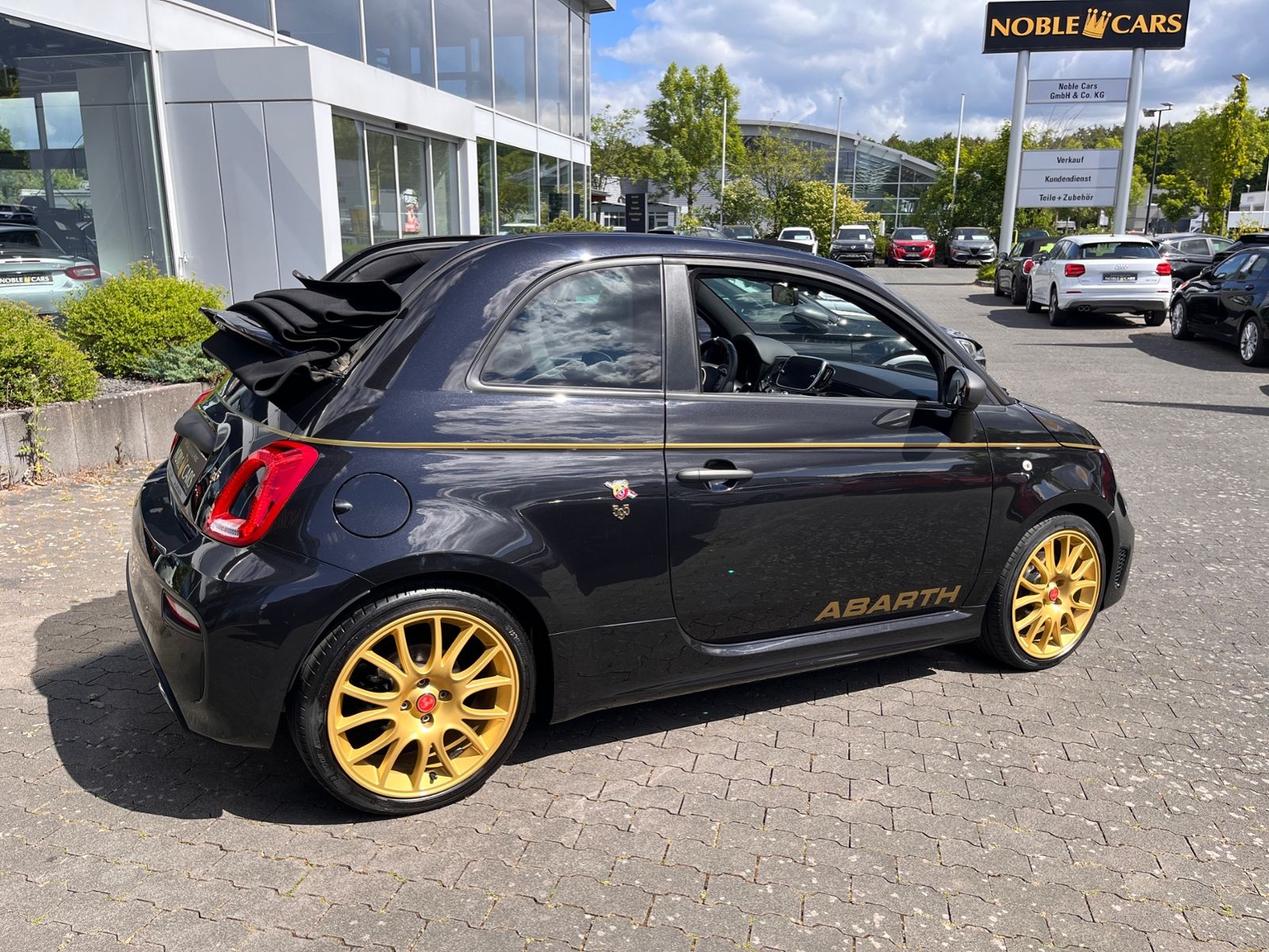 Fahrzeugabbildung Abarth 595C Scorpioneoro BEATS NAVI ALU
