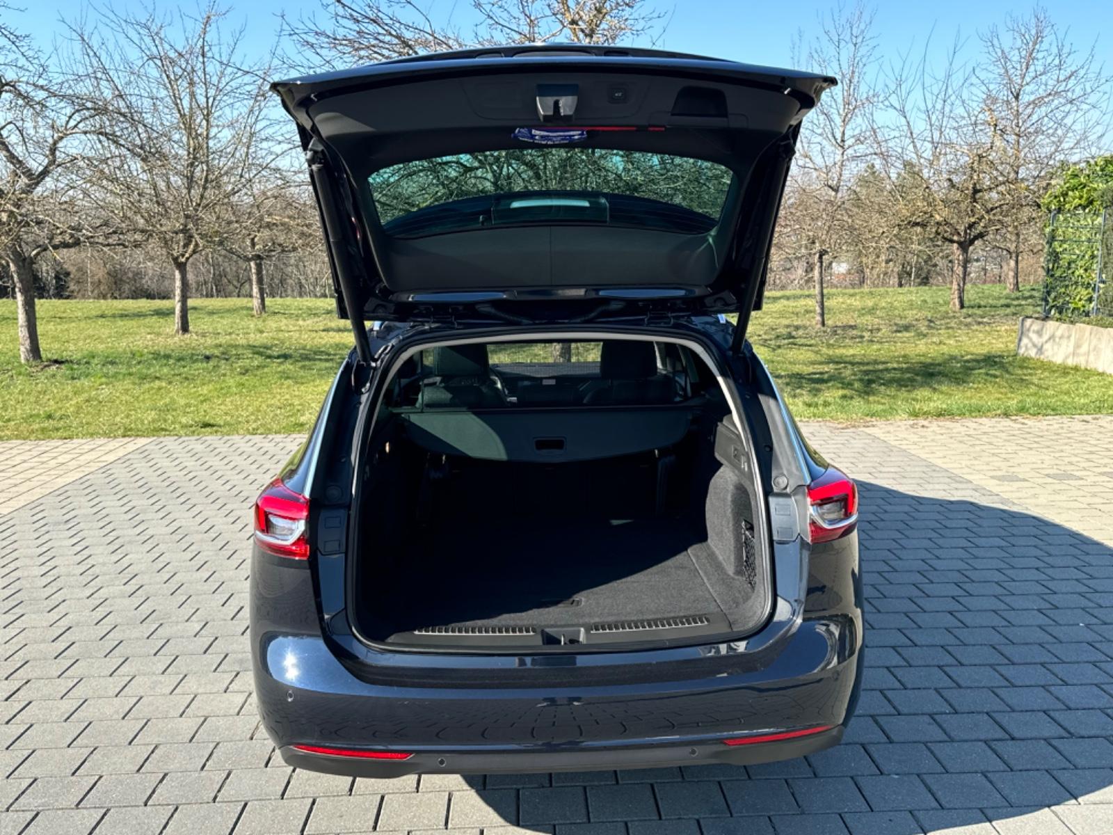 Opel Insignia B 2.0 CDTI Sports Tourer NAVI*XENON*PDC
