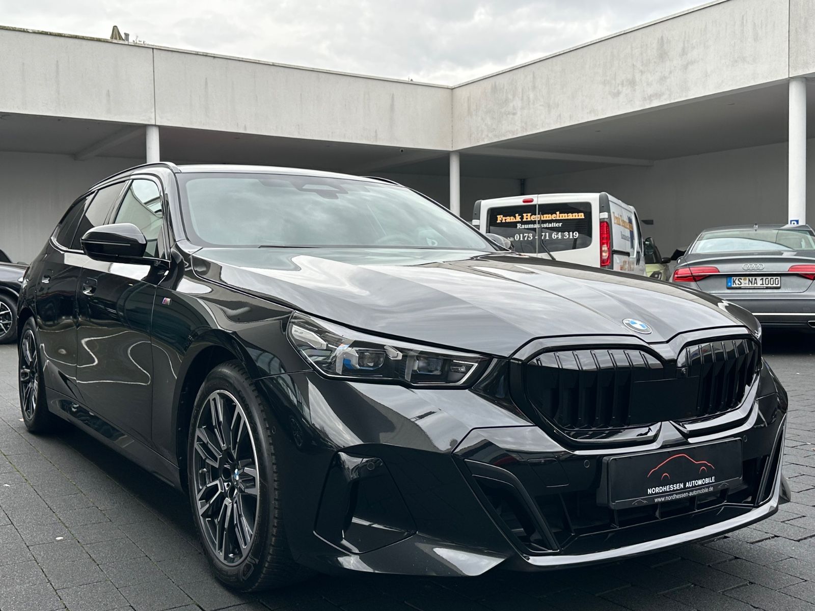 BMW 520 i Touring M Sport Iconic Glow Panorama foto 2