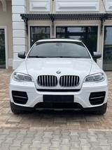 BMW X6 M50D - BMW X6 M50 aus 2013