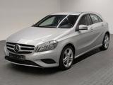 Mercedes-Benz A 180 Urban Navi/BT/SHZ/Kam/17"LM - Mercedes-Benz A 180 in Magdeburg