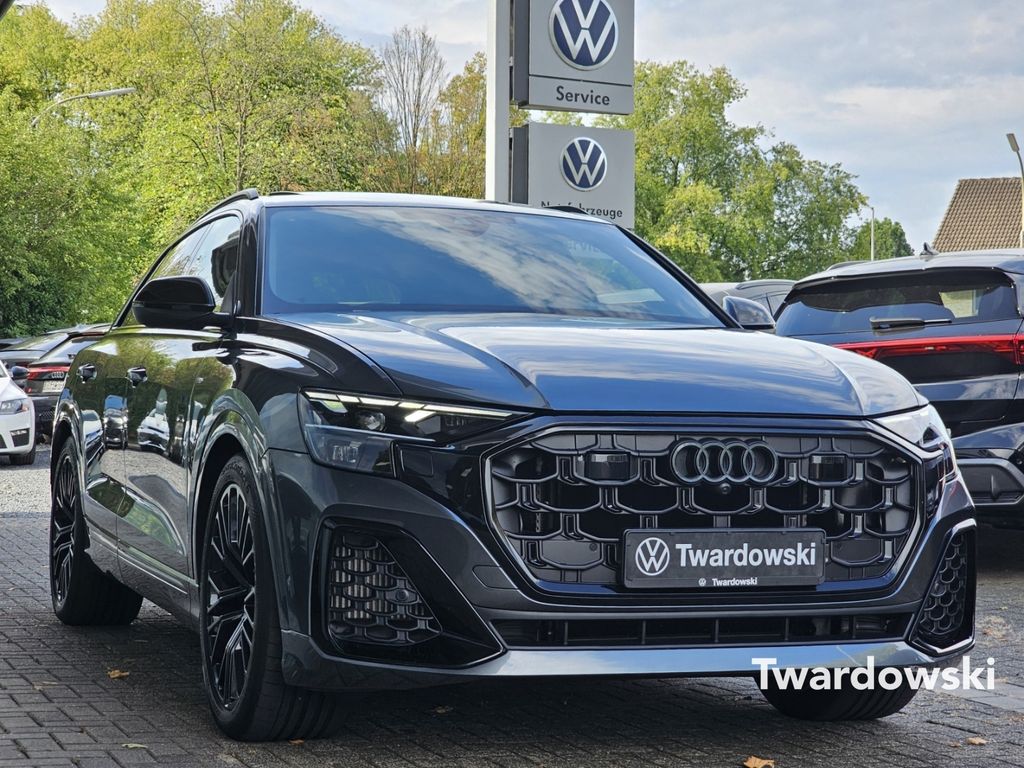 Image of Audi Q8
