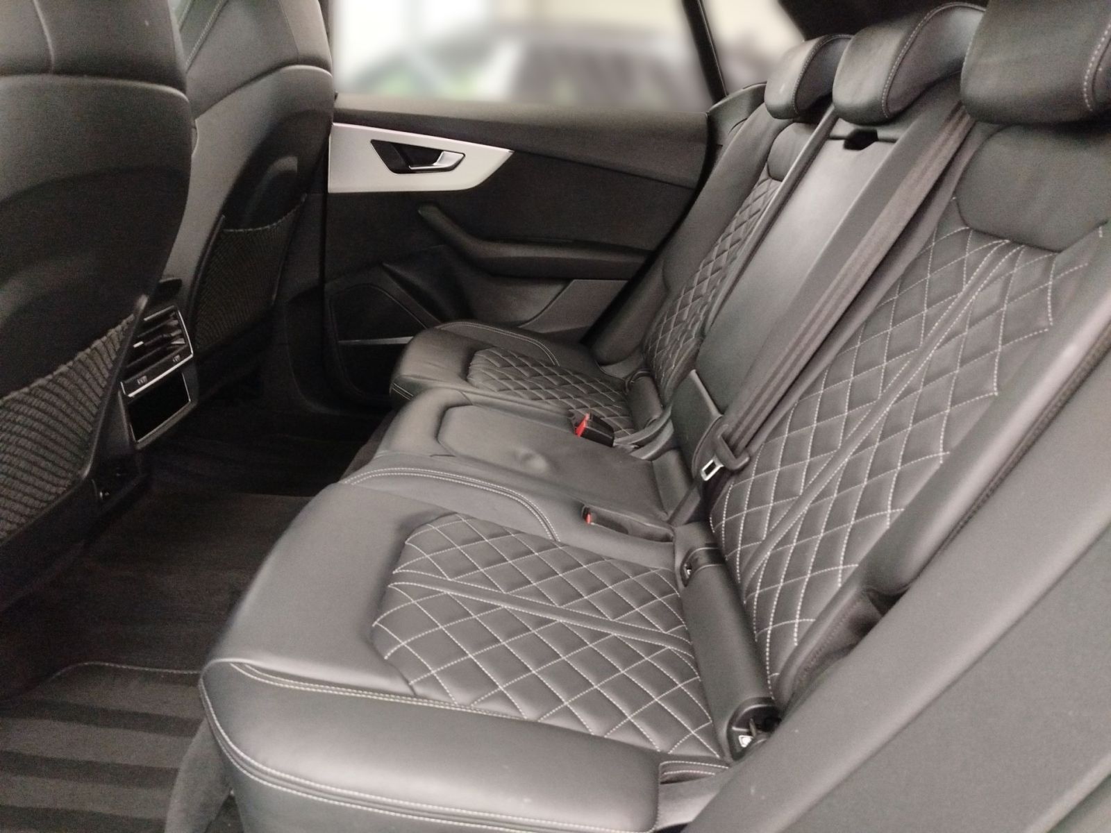 Audi Q8 - Bild 10