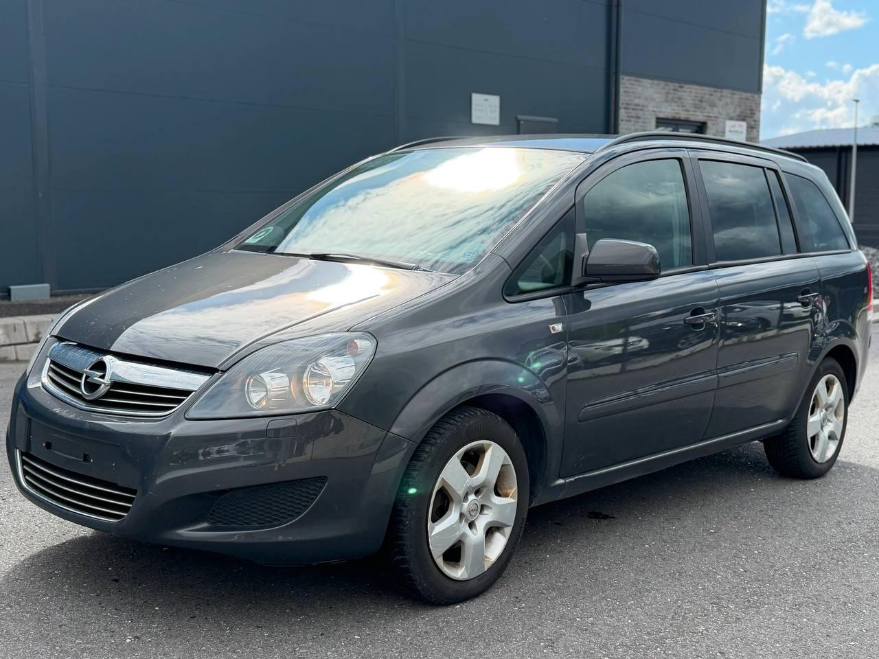 Opel Zafira B Family 1,8 7 pers