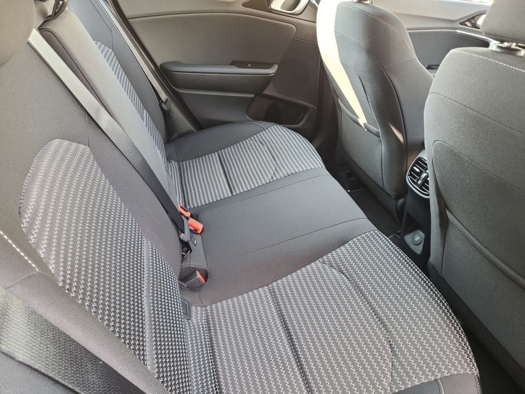 Fahrzeugabbildung Kia Ceed 1.4 Vision DCT7 VIS KOMF+ (NAV)