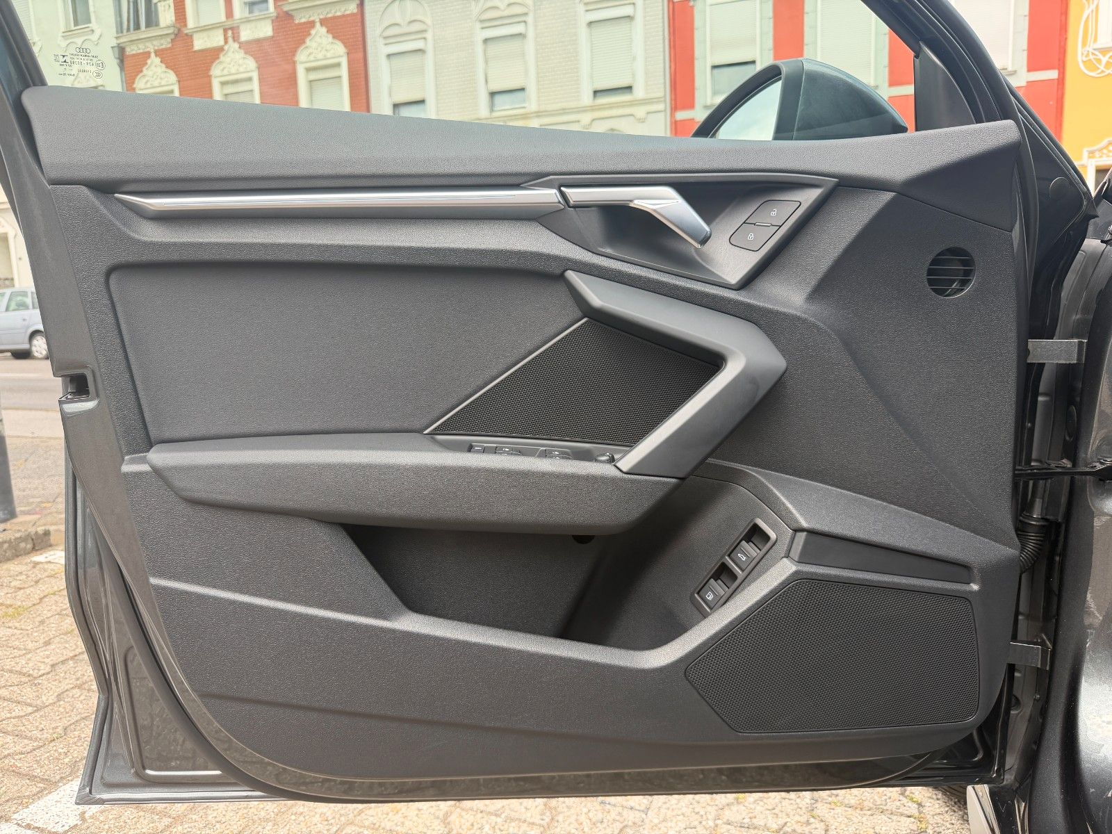 Fahrzeugabbildung Audi A3 Sportback 40 TFSI e S-LINE SPORTPAKET AHK LED