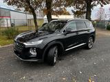 Hyundai SANTA FE 2.2 CRDi Premium 4WD 8AT Premium - Hyundai SANTA FE von privat