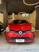 Renault Clio dCi 8V 90CV EDC Start&Stop 5 porte  - Renault Clio mit Halbautomatikschaltung