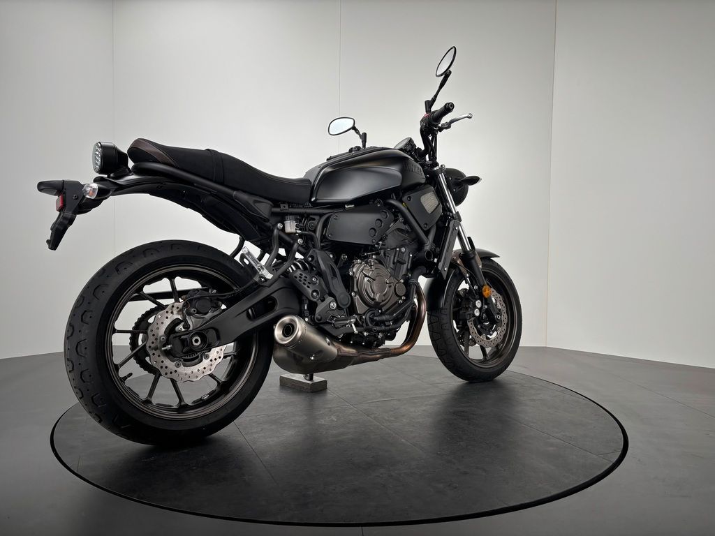 Fahrzeugabbildung Yamaha XSR 700 35KW *NEUWERTIG *SERIVCE NEU