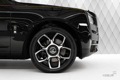Cullinan BLACK BADGE 2023 STARLIGHT 4SEATS STOCK