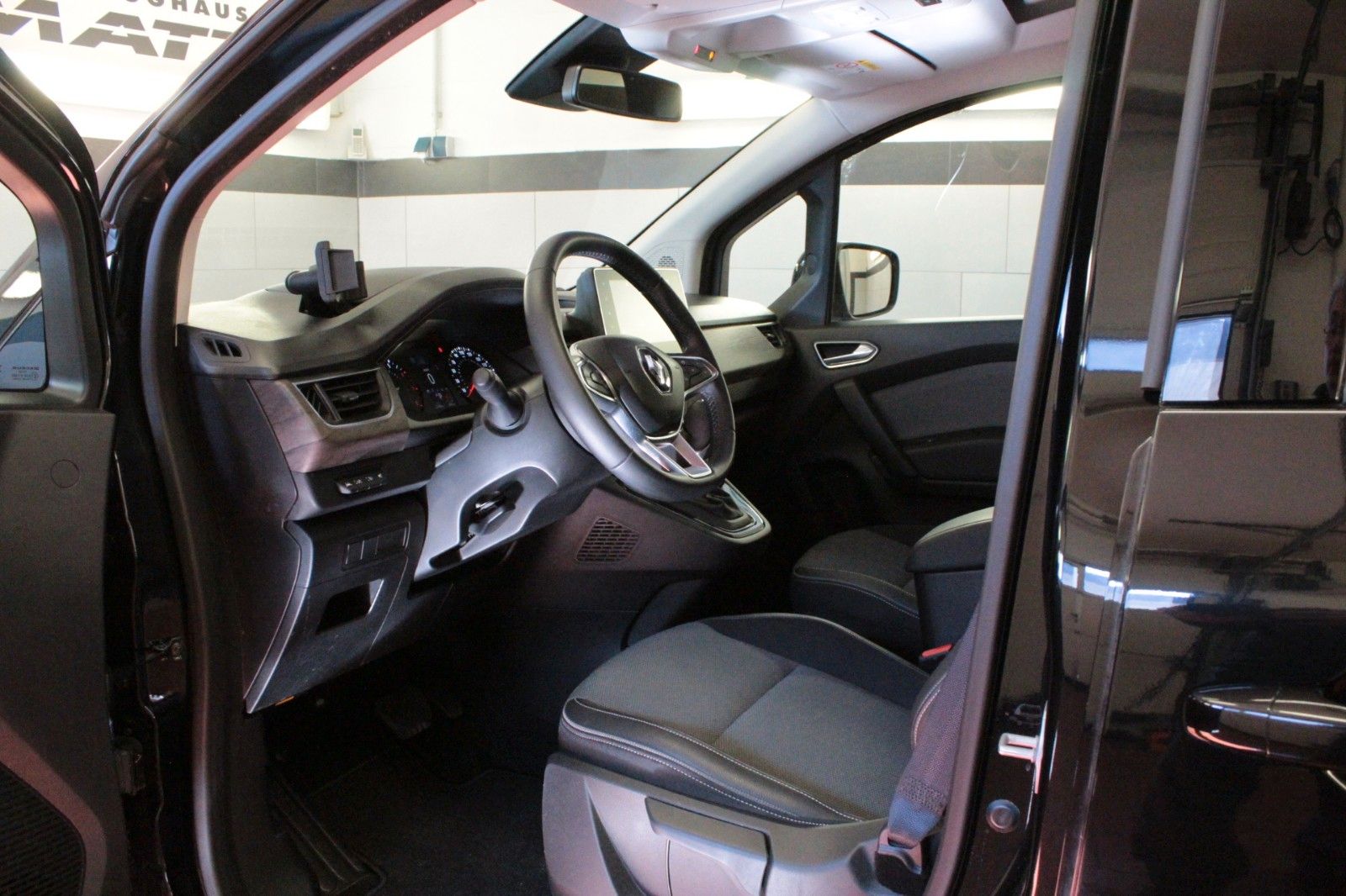 Fahrzeugabbildung Renault Kangoo Tce 130 EDC Techno*Sitzhzg*