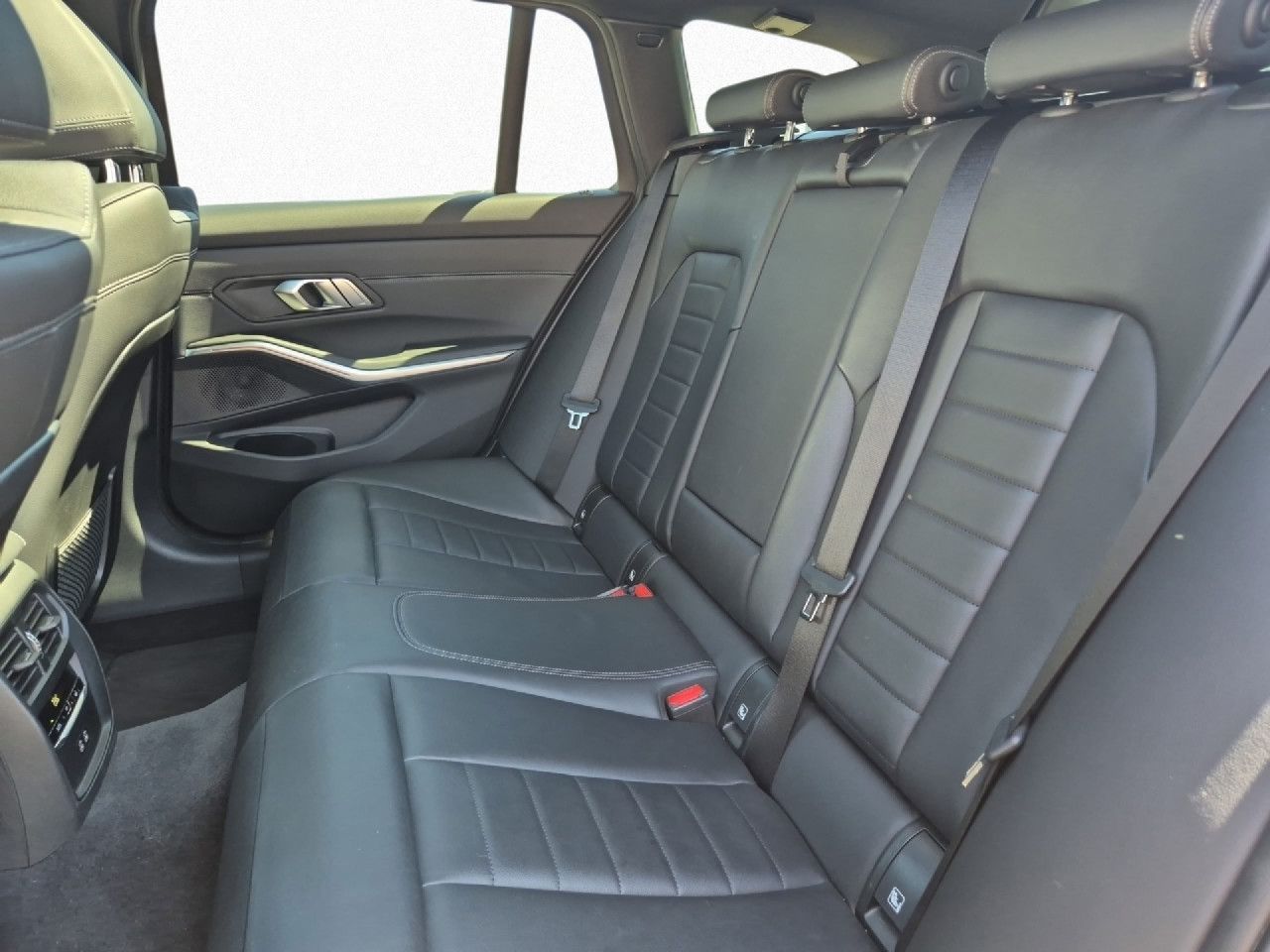 BMW 320d Tour. M SPORT Laser DA St+Go Pano HiFi 18" foto 11