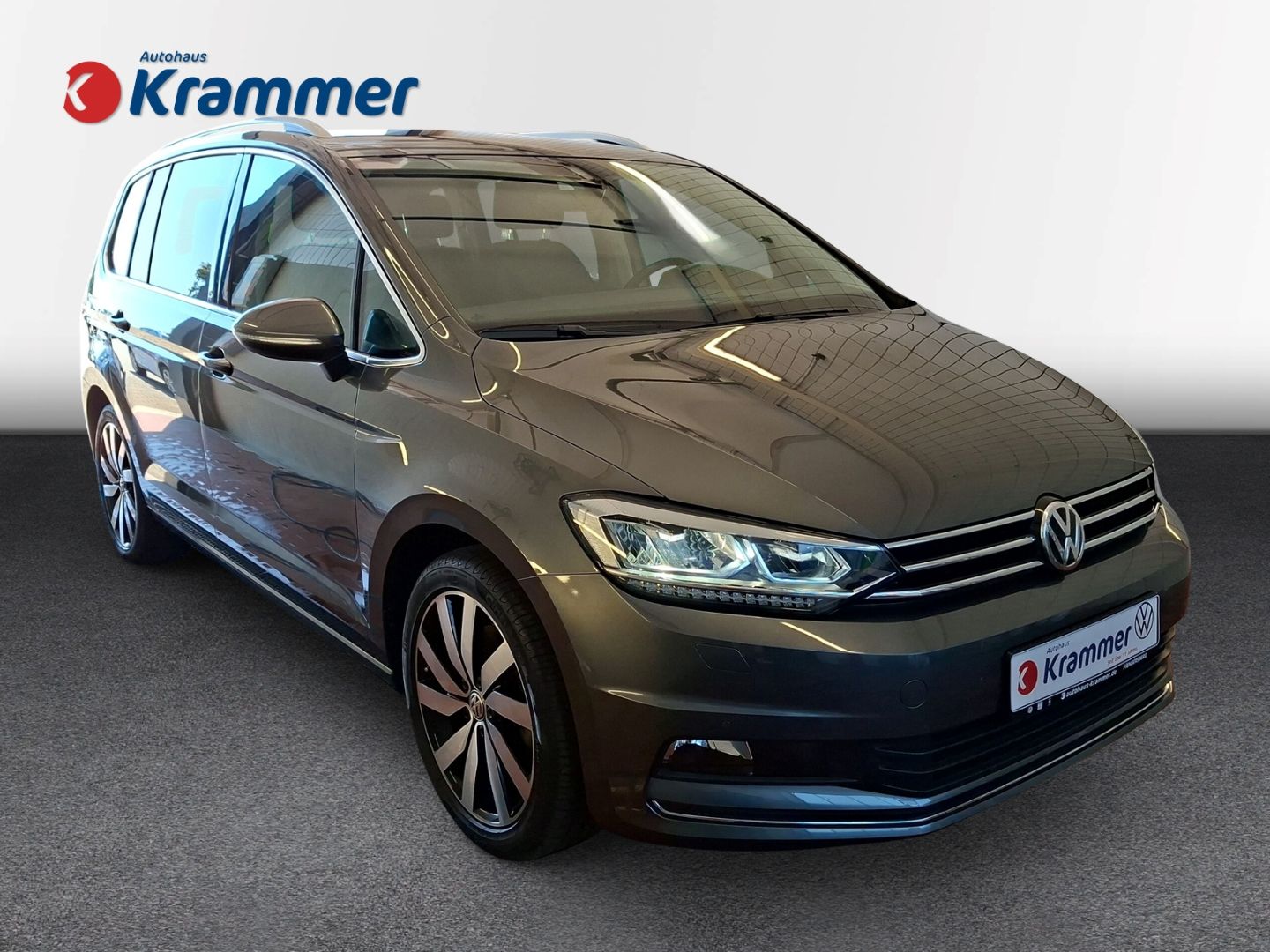 Touran 2.0 TDI DSG Highline *AHK*KEYLESS*NAVI*KA