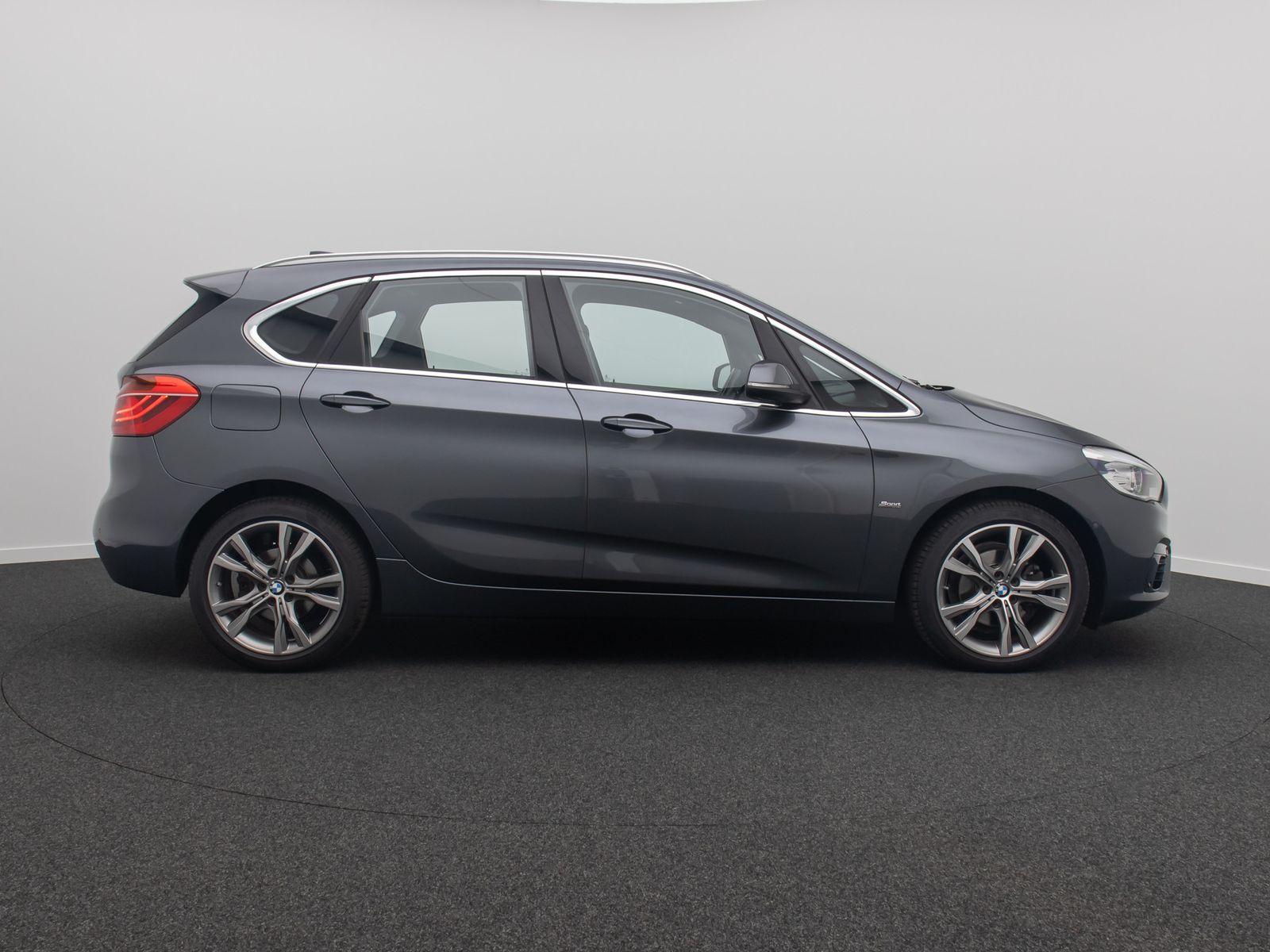 Fahrzeugabbildung BMW 218d Active Tourer Sport Line LED Kamera HiFi Pa