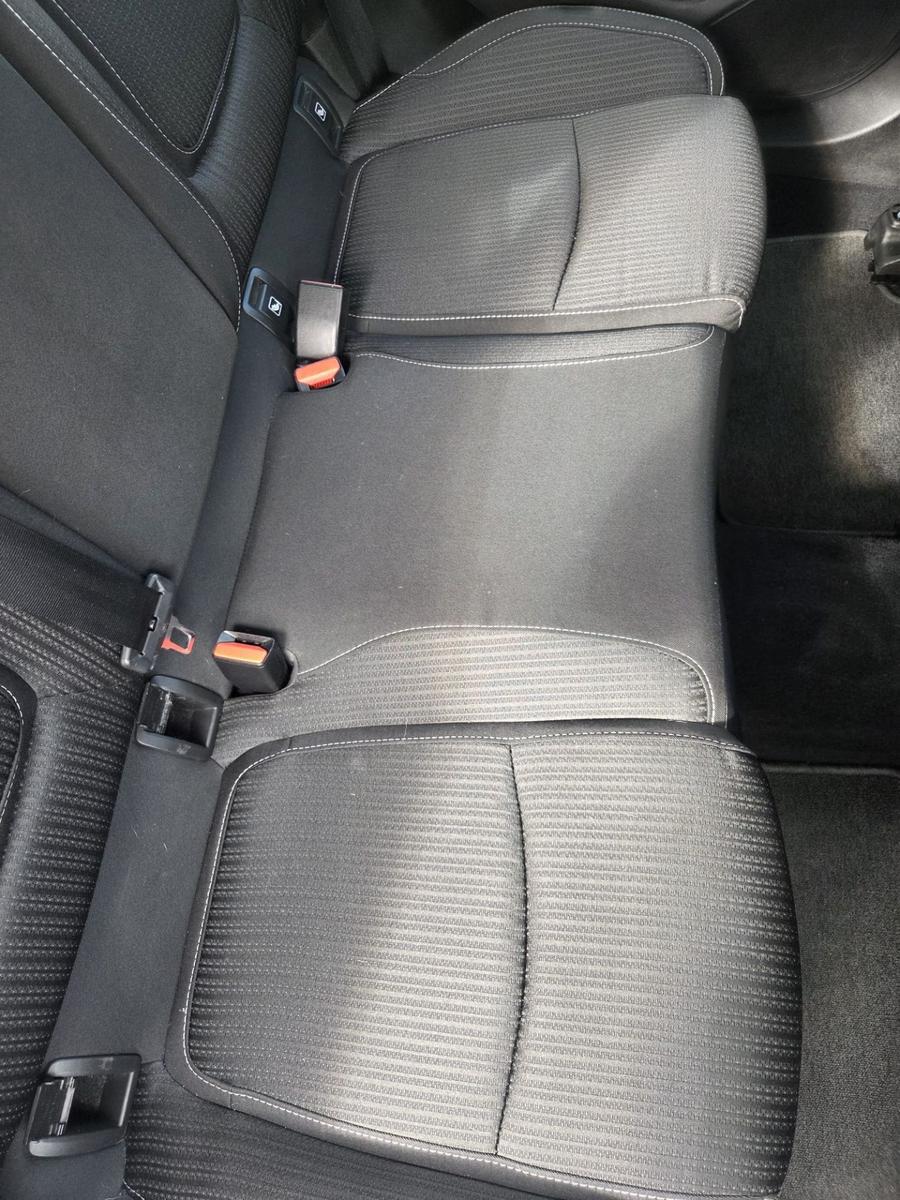 Renault Megane IV 1.3 TCe 140 Grandtour Business Edition