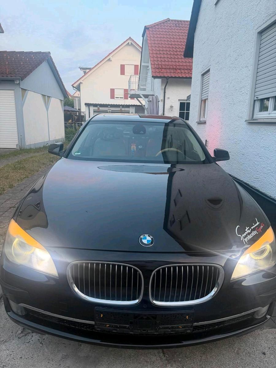 BMW 730
