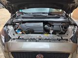 Jaguar E-Pace P250 S AWD Auto S - Jaguar E-Pace von privat