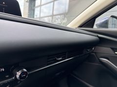 MAZDA CX-30 Centre-Line Design Paket 140 Metallic MAZDA CX-30 Centre-Line Design Paket 140 Metallic