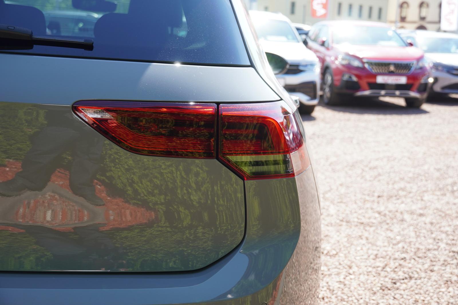 Volkswagen Golf VIII 1.5 TSI Active LED ACC Standheizung, миниатюра 29