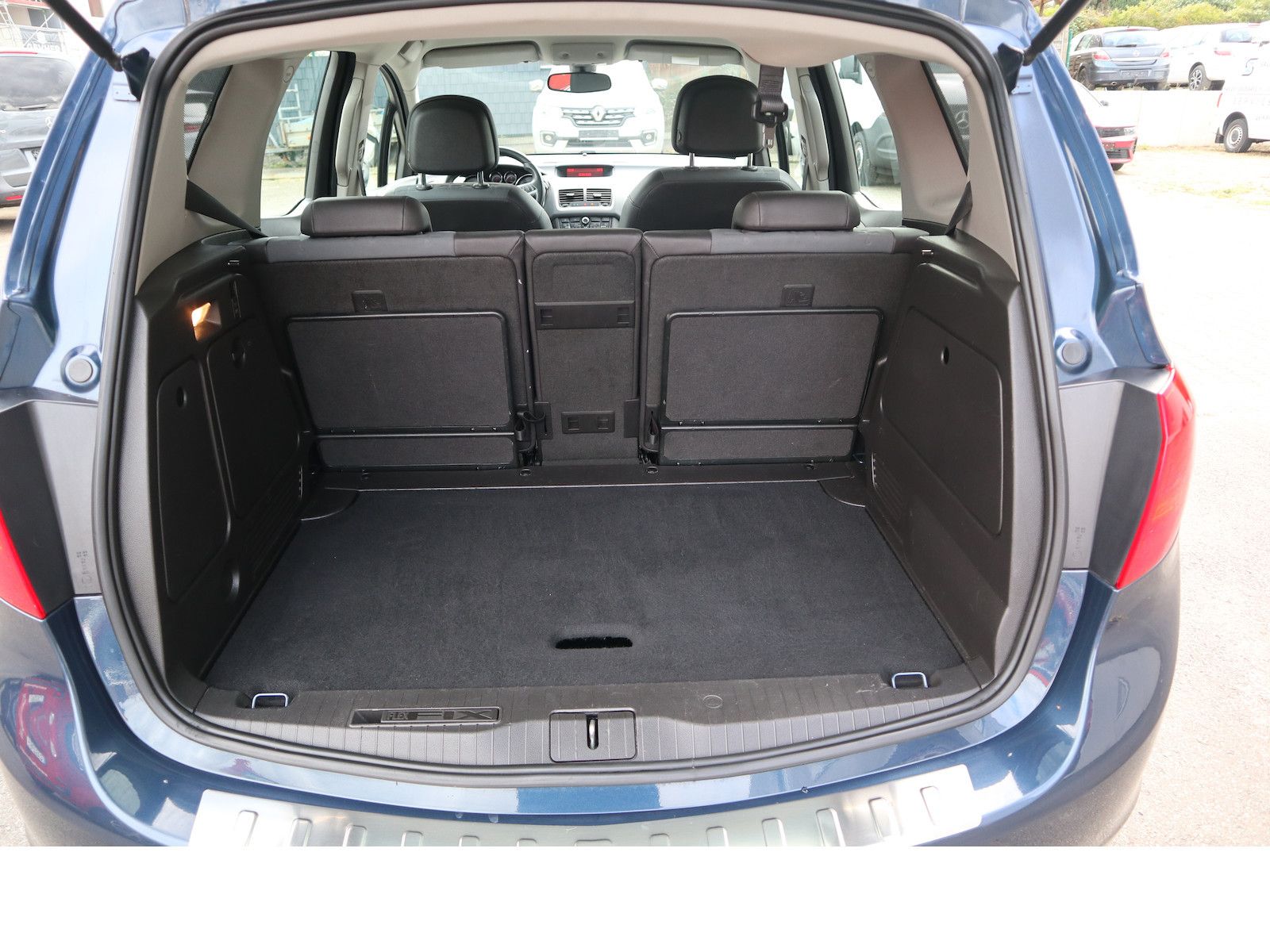 Fahrzeugabbildung Opel Meriva Innovation Tempo SHZ Scheckheftgepflegt