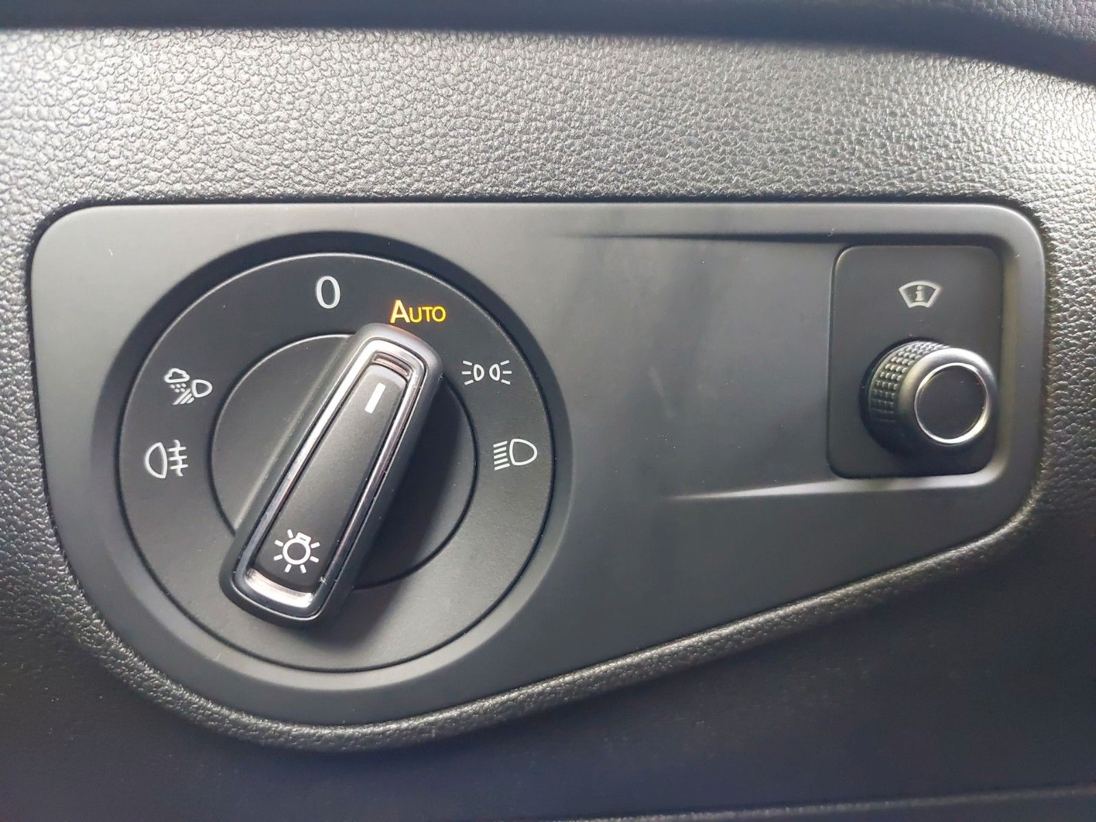 Volkswagen ELEGANCE PANO SHZ LHZ MASSAGE HEAD-UP PDC – Bild 27