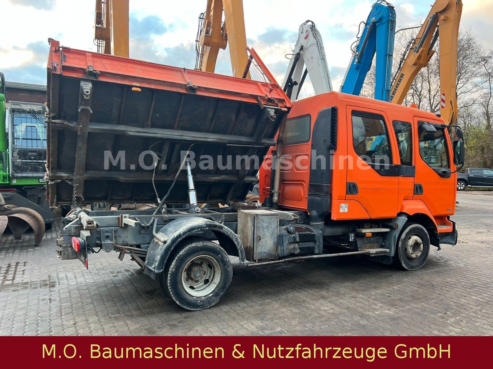 Fahrzeugabbildung Renault Midlum 180-12 / Doka / 3-seiten Kipper /