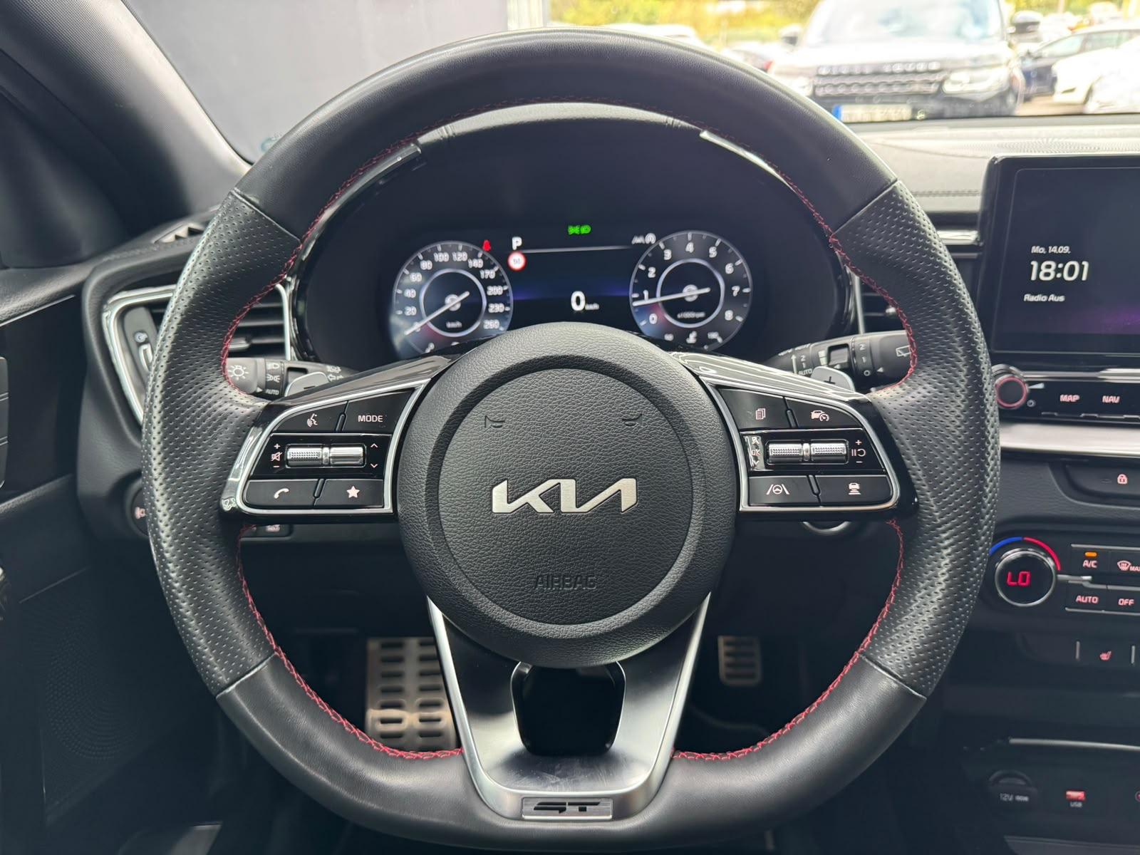 Kia ProCeed GT  *Kamera*Panorama*Memory*JBL*LED*SHZ
