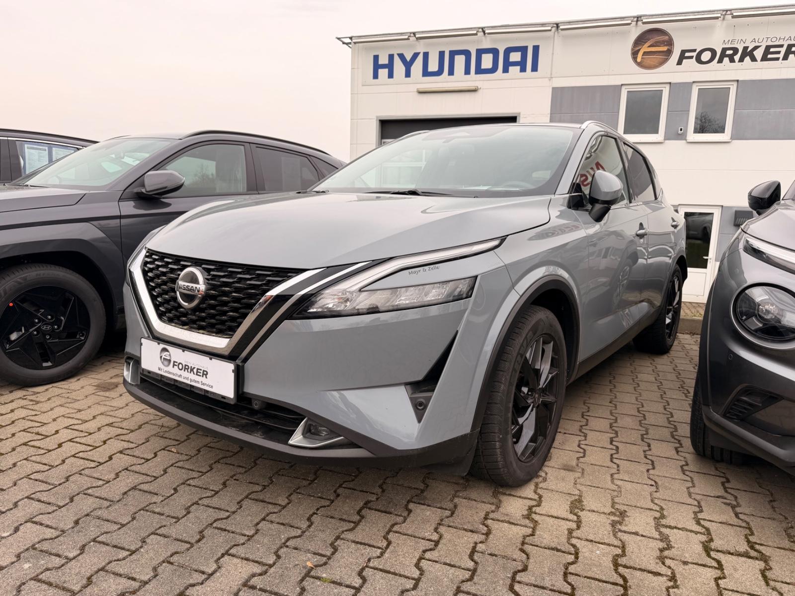 Nissan Qashqai 1.3 158PS N-Connecta AT Winterräder