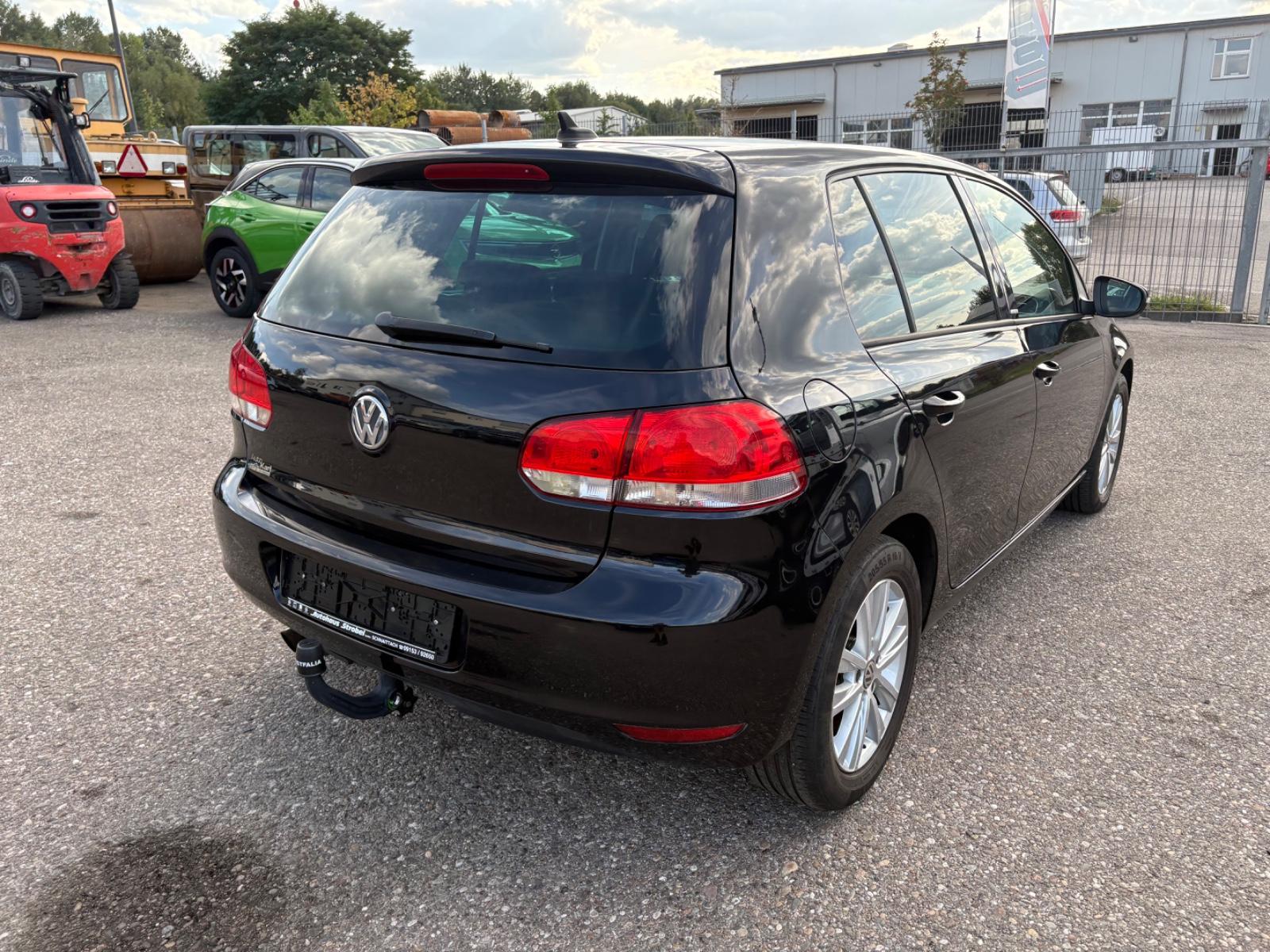 Volkswagen Golf 2011 — photo 9