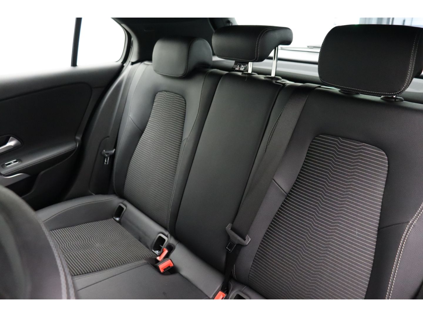 Fahrzeugabbildung Mercedes-Benz A 200 LED SHZ Kamera Navigation Digitales Cockpi