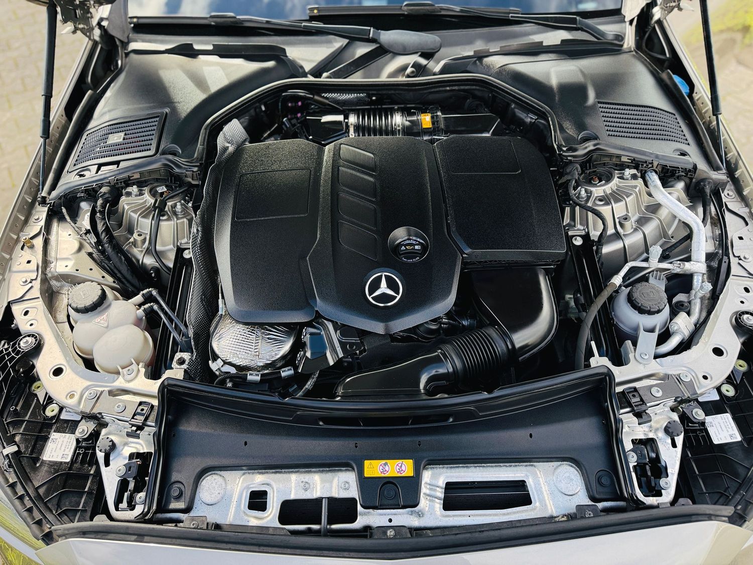 Fahrzeugabbildung Mercedes-Benz C 220 T d AVANTGARDE, Autom., LED, Distronic, SH