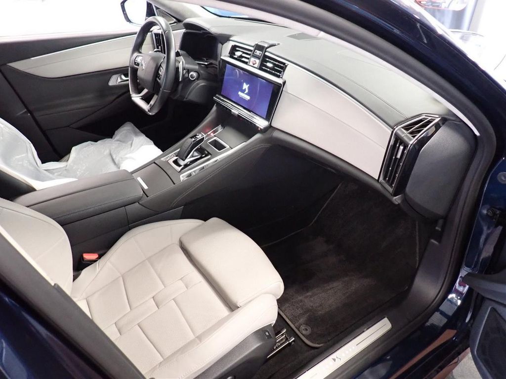 Image of DS Automobiles DS9