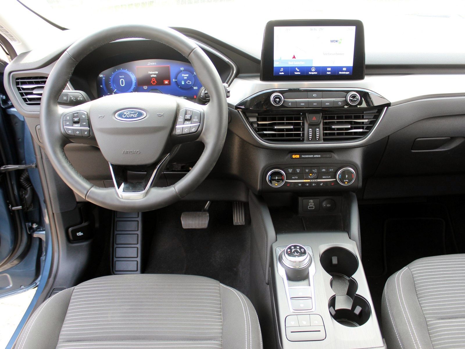 Fahrzeugabbildung Ford Kuga Hybrid Titanium 2,5 Duratec
