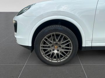 Porsche Cayenne - 5