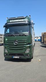 Mercedes-Benz FINKL 3 STOCK AUFBAU U: ANHÄNGER N SW; GV