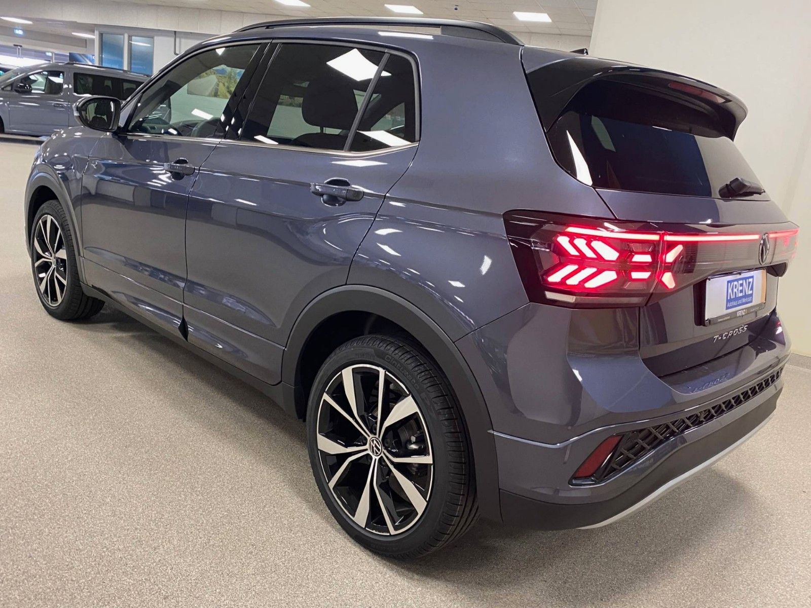 Fahrzeugabbildung Volkswagen T-Cross 1.0 TSI DSG R-Line+NAVIGATION+MATRIX+ACC