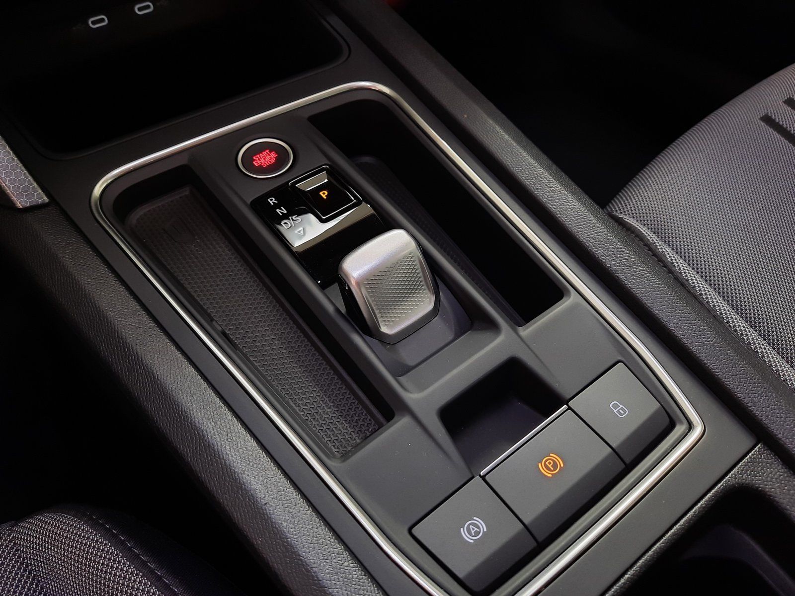Fahrzeugabbildung SEAT Leon ST Style TDI DSG *Navi*Cam*App*ACC*LED*