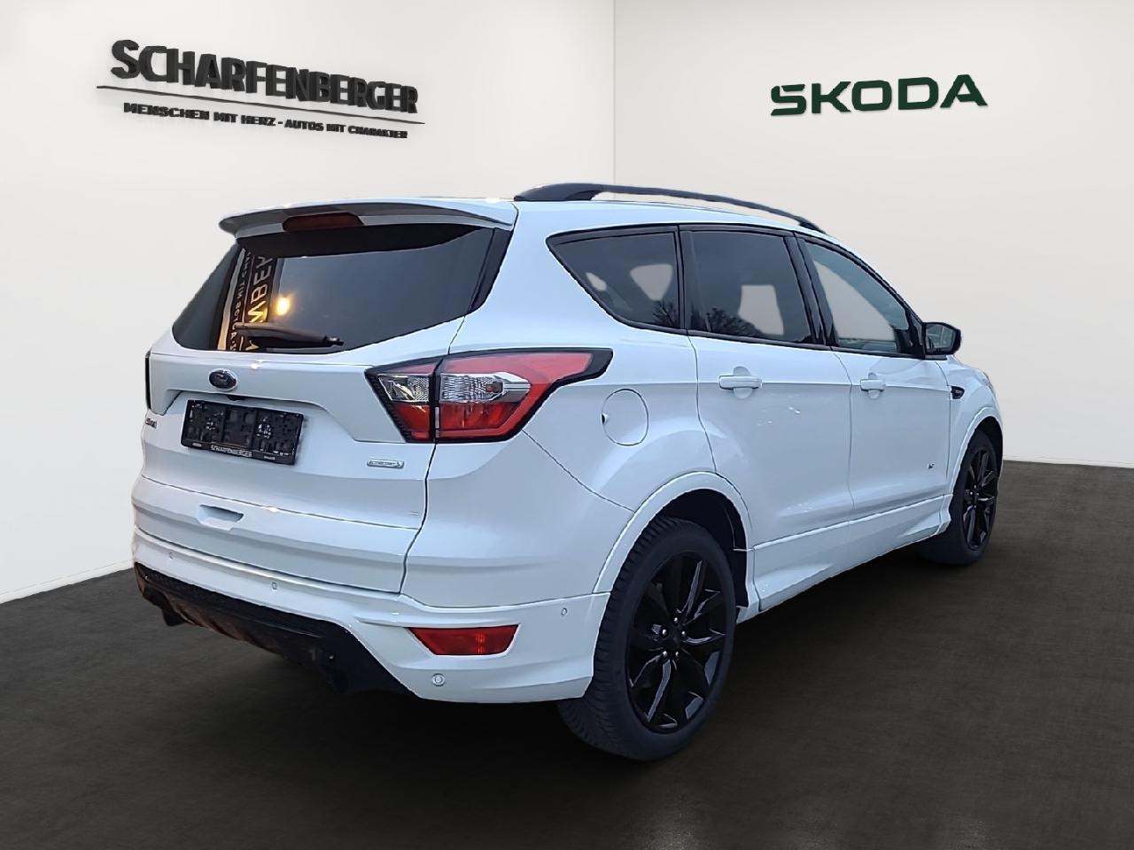 Ford Kuga ST-Line 4x4 *ACC,Navi,Bi-Xenon,LHZ*