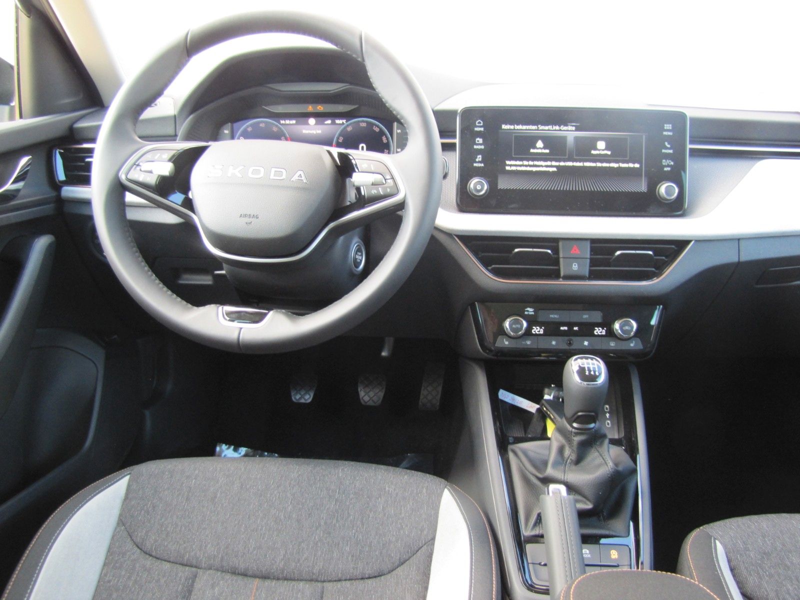 Fahrzeugabbildung SKODA Kamiq Tour 1.5l TSI 150PS