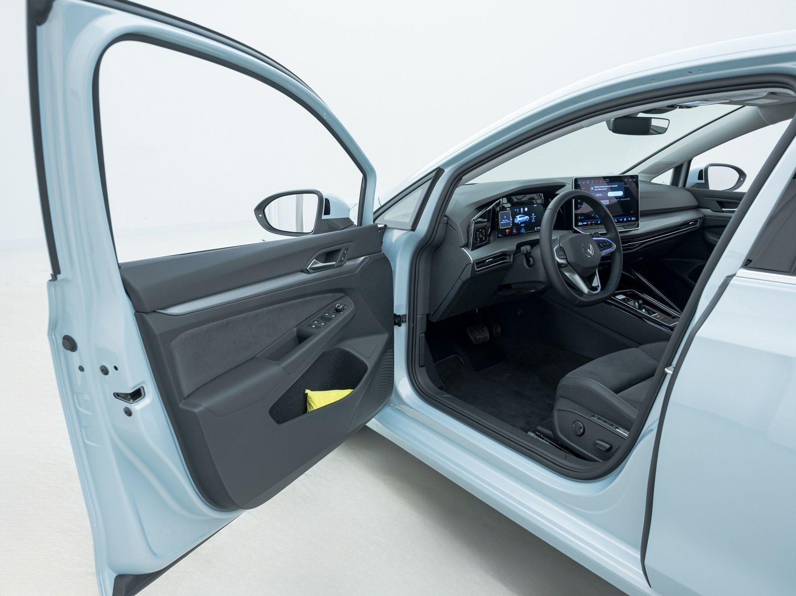 Volkswagen Golf VIII 1.5 eTSI Style DSG*IQ-LIGHT*NAV*RFK*AC, миниатюра 9
