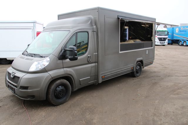 Peugeot Boxer Foodtruck mit kompletter Ausstattung